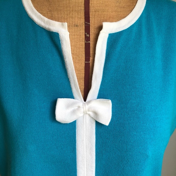 Designers Originals Med. Aqua/White Sleeveless Top - Picture 3 of 10